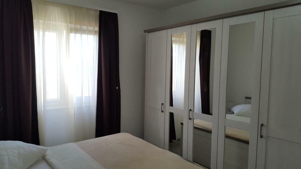 Apartments Anaivana Trogir Eksteriør bilde